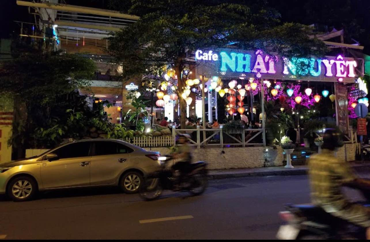 Cho thuê Nguyên Căn Góc 2 MTĐ Trường Sơn, P.15, Quận 10